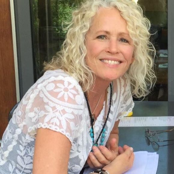 Meet your Posher, Laurie - Picture 1 of 1